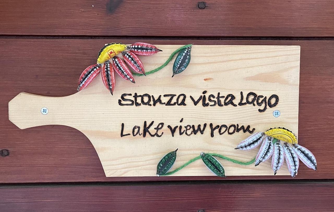 Stanza Con Terrazzo Vista Lago - Lakeholiday Castel di Tora Exteriör bild